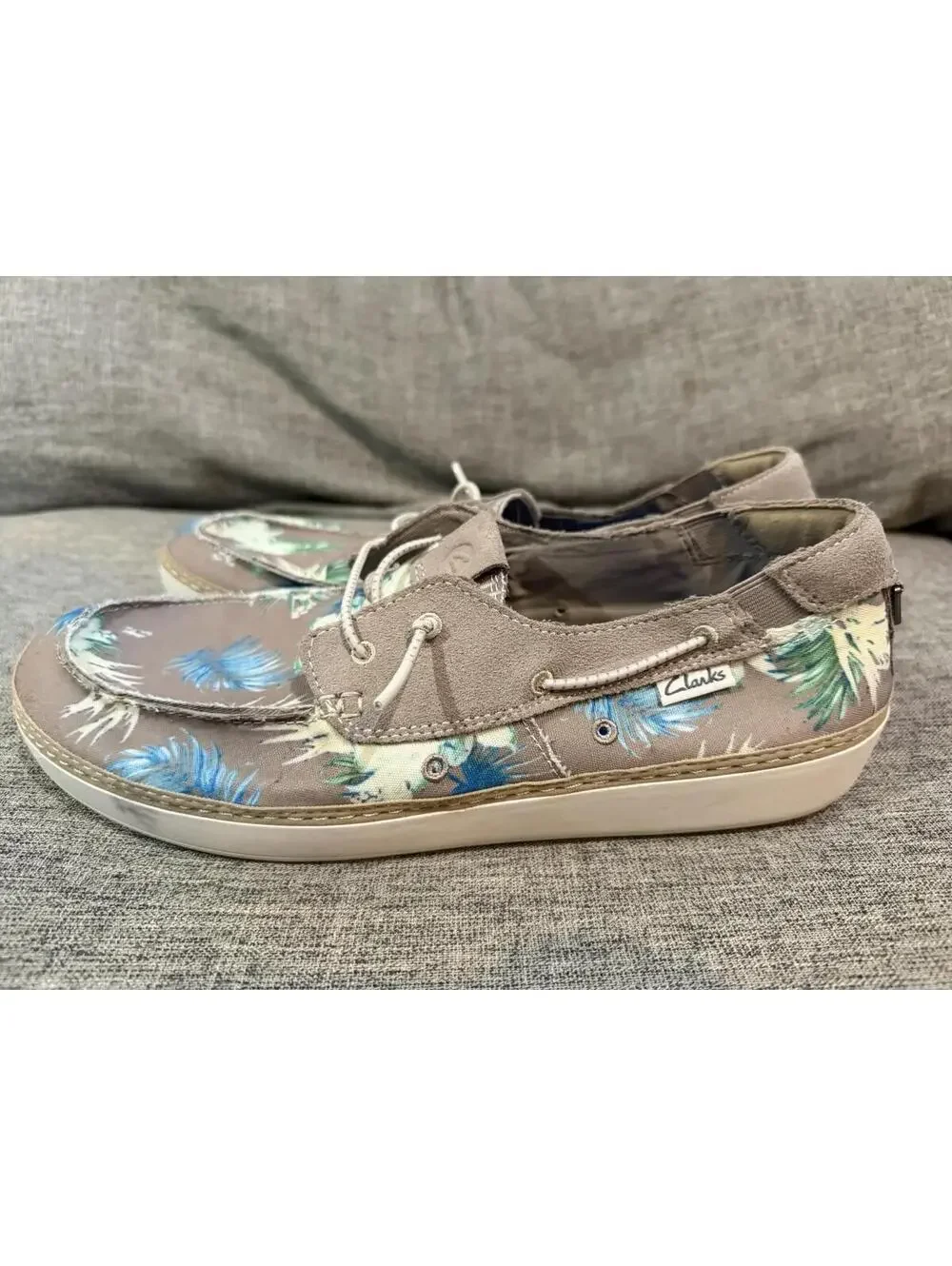 Clarks Higley Tie Sneakers Mens Size 10.5 Sand Floral Beige Boat Shoes